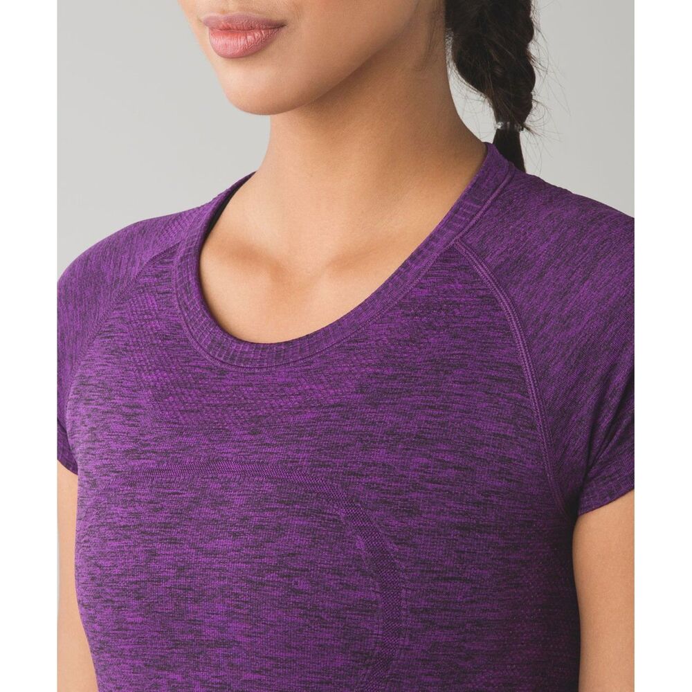 Lululemon Swiftly Tech Short Sleeve Crewneck Tee Heathered Purple, Size 8 (C7)
